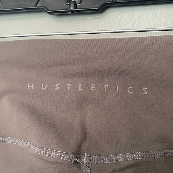 Hustletics Ckay Gray Workout Leggings Size M - Picture 6 of 6